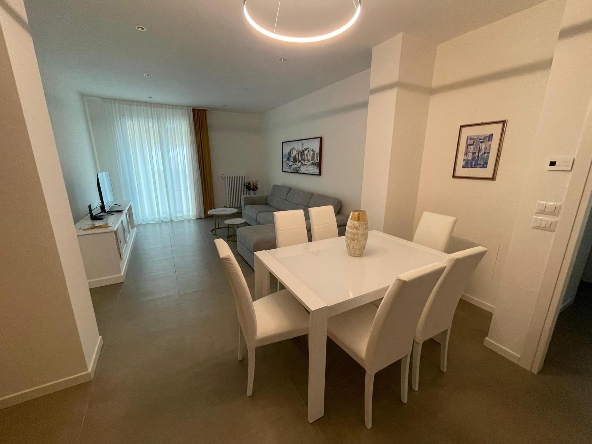 Nuovo Residence Serenissima Frontemare - Agenzia Cocal Каорле Екстериор снимка