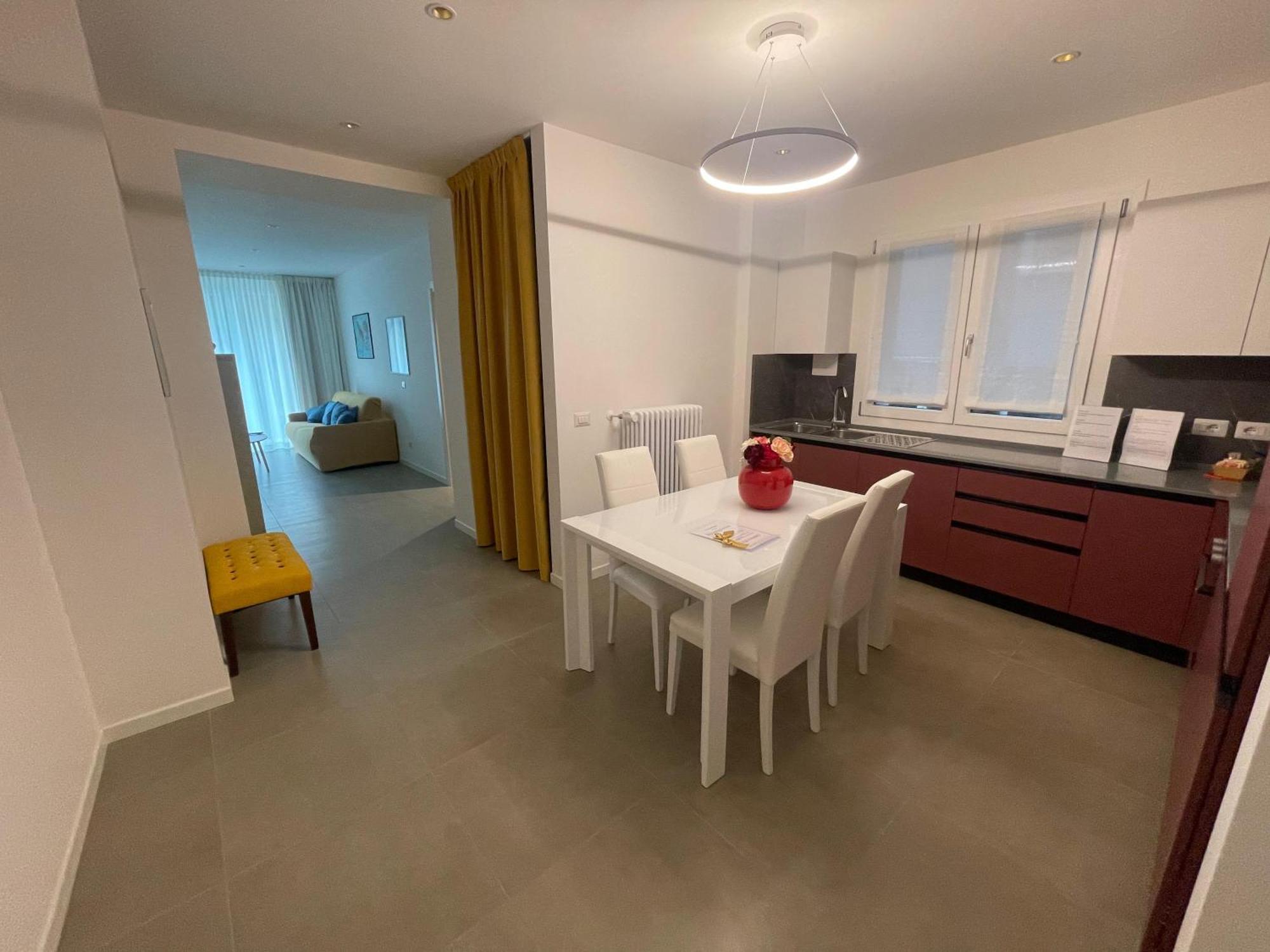 Nuovo Residence Serenissima Frontemare - Agenzia Cocal Каорле Стая снимка