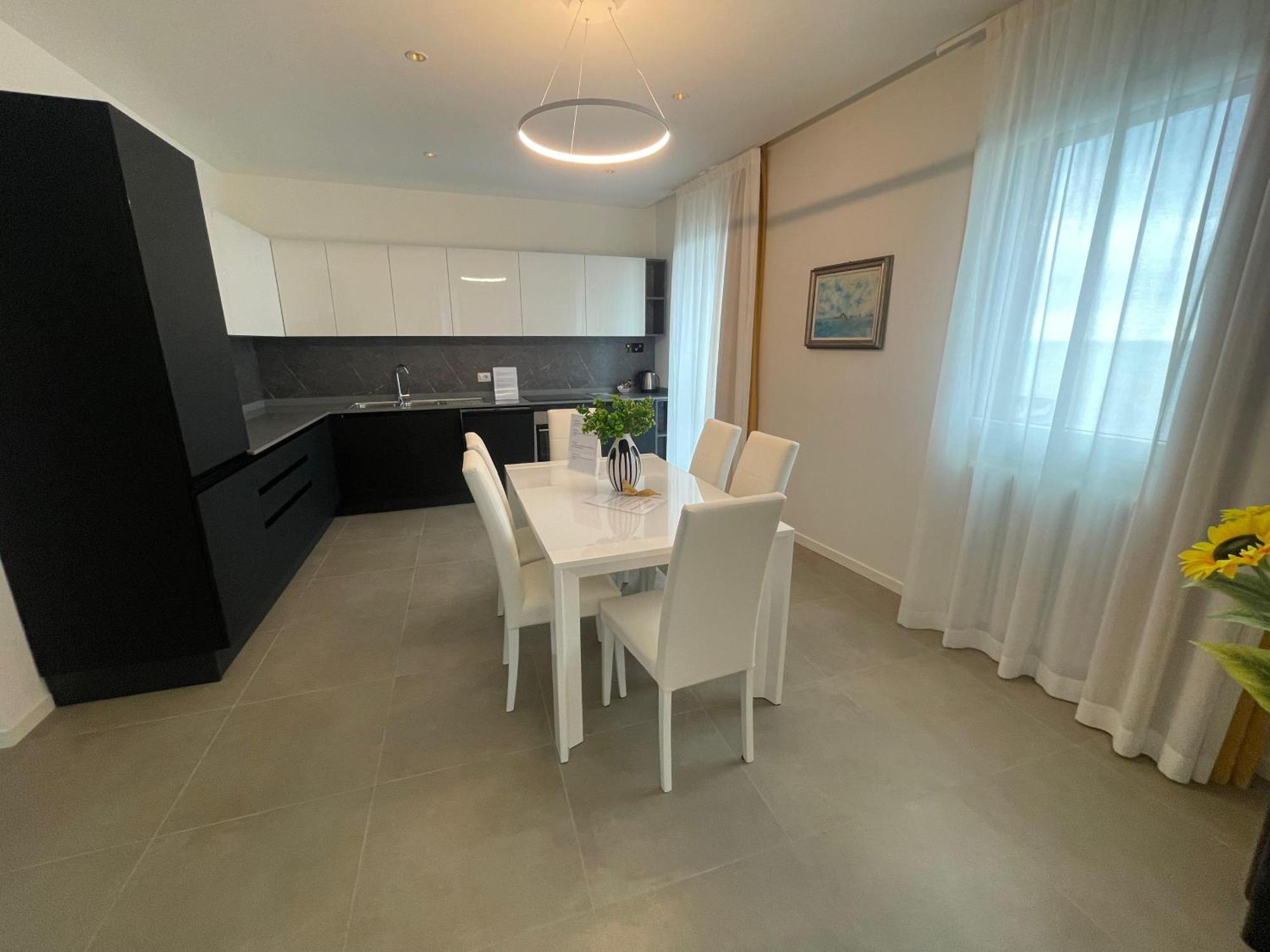 Nuovo Residence Serenissima Frontemare - Agenzia Cocal Каорле Екстериор снимка